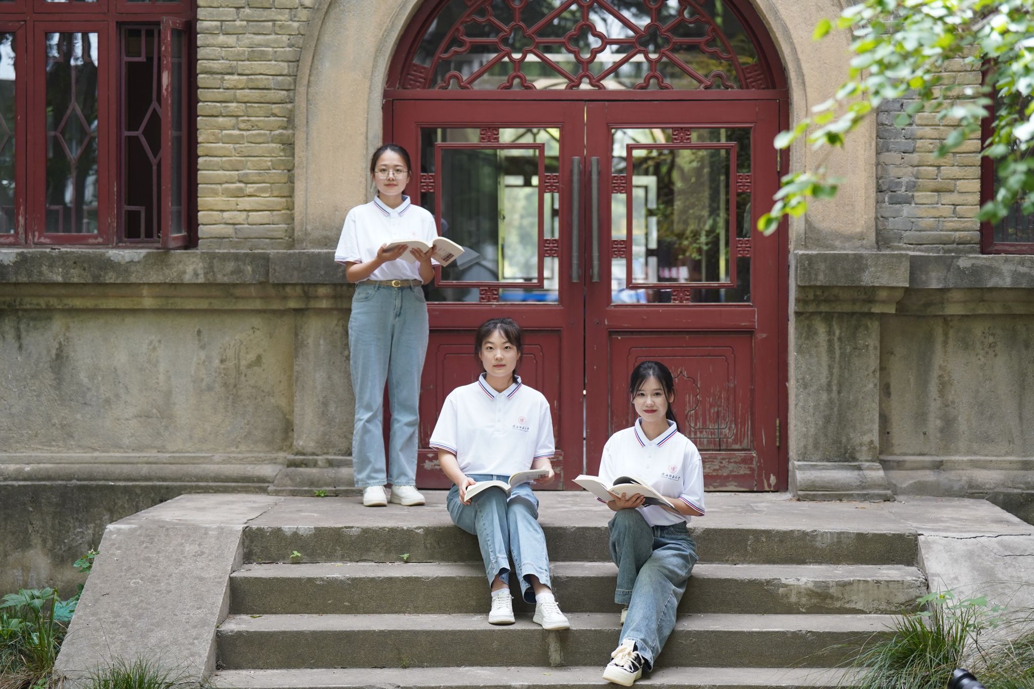 教育强国有我!六校“优师计划”师范生共同唱响《启微光》